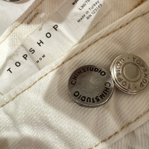 TOPSHOP Mom high-rise tapered jeans - Picture 3 of 8